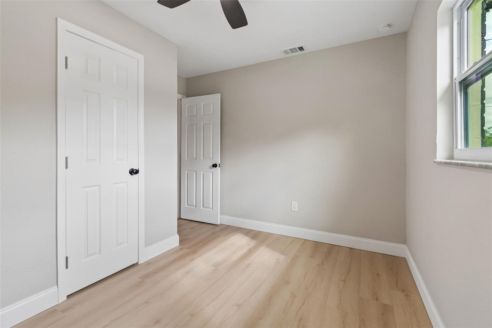 Image 39 of 76 For 2217 Colby Lane