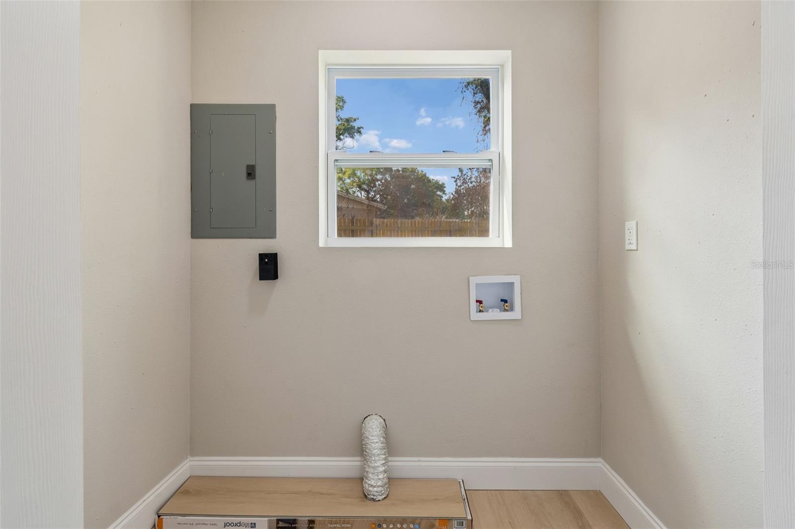 Image 47 of 76 For 2217 Colby Lane