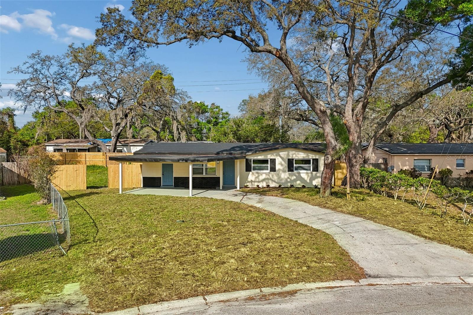 Image 61 of 76 For 2217 Colby Lane