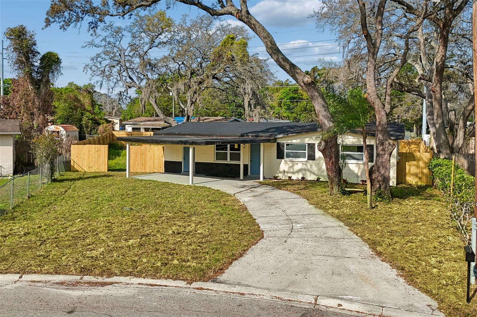 Image 62 of 76 For 2217 Colby Lane