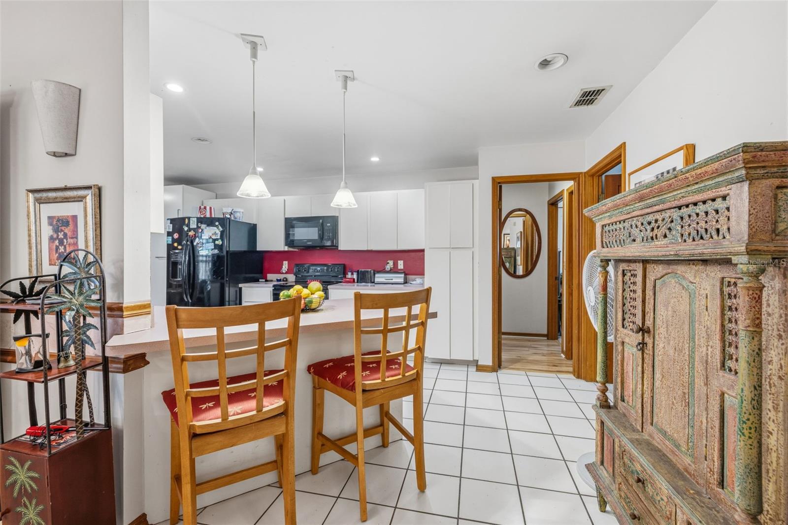 Image 13 of 31 For 4936 Mineola Place