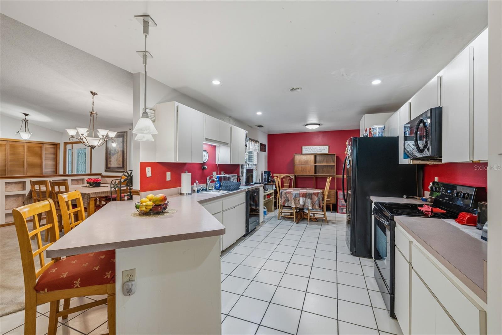 Image 15 of 31 For 4936 Mineola Place