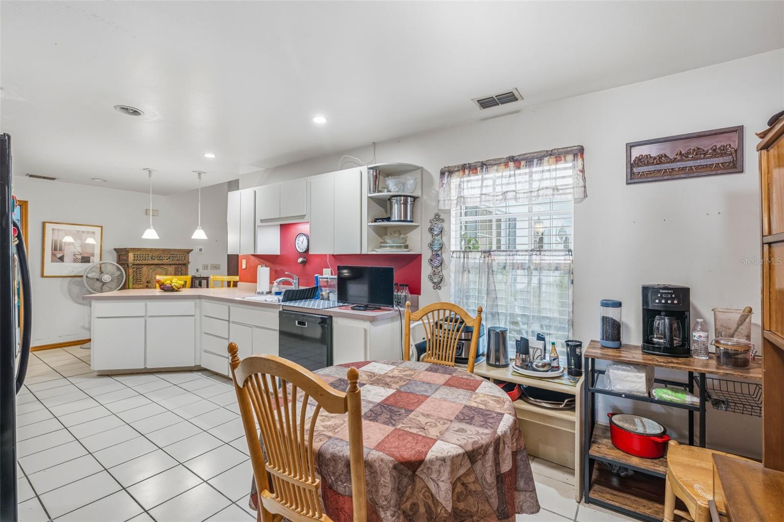 Image 17 of 31 For 4936 Mineola Place