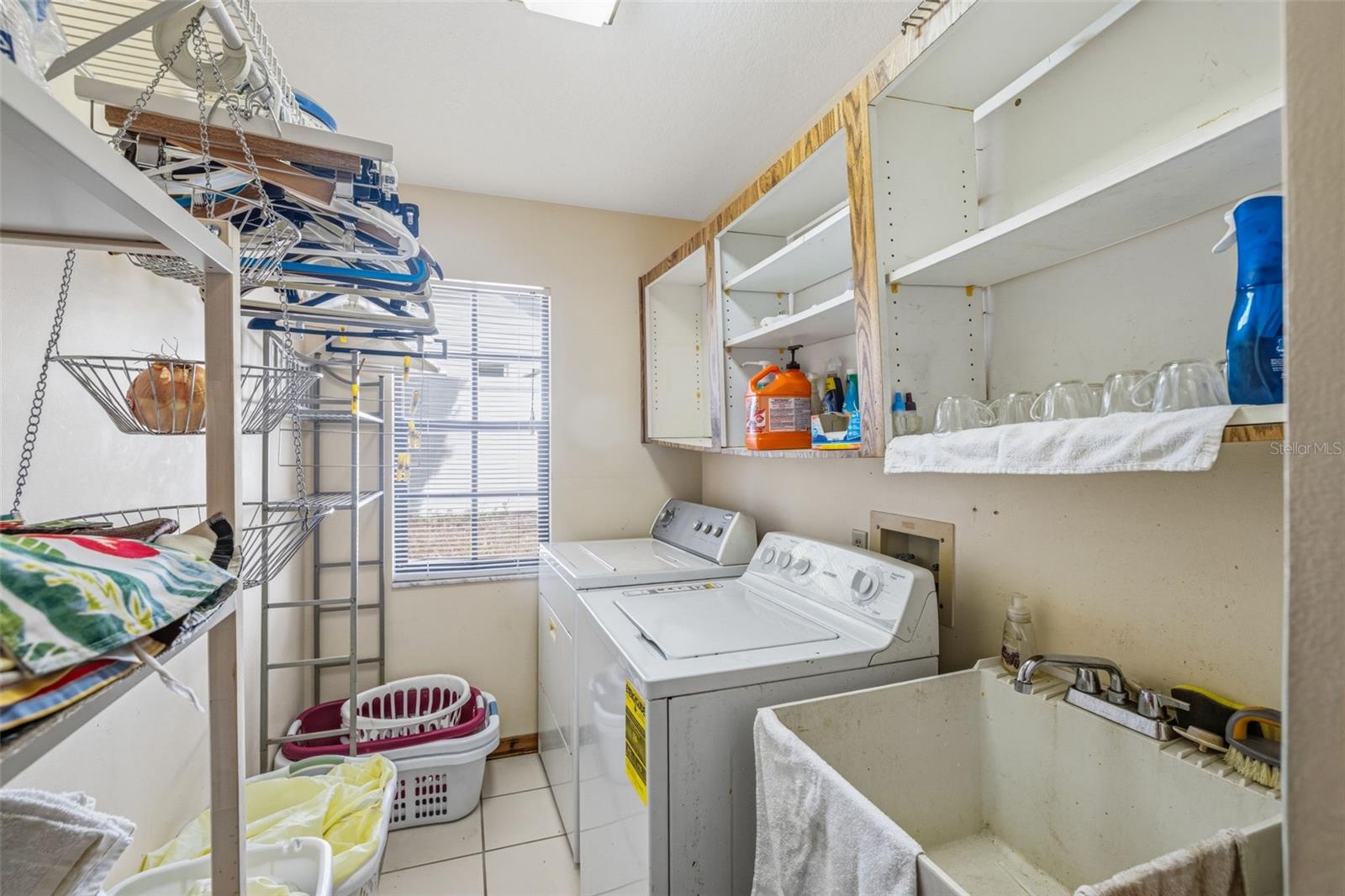 Image 25 of 31 For 4936 Mineola Place