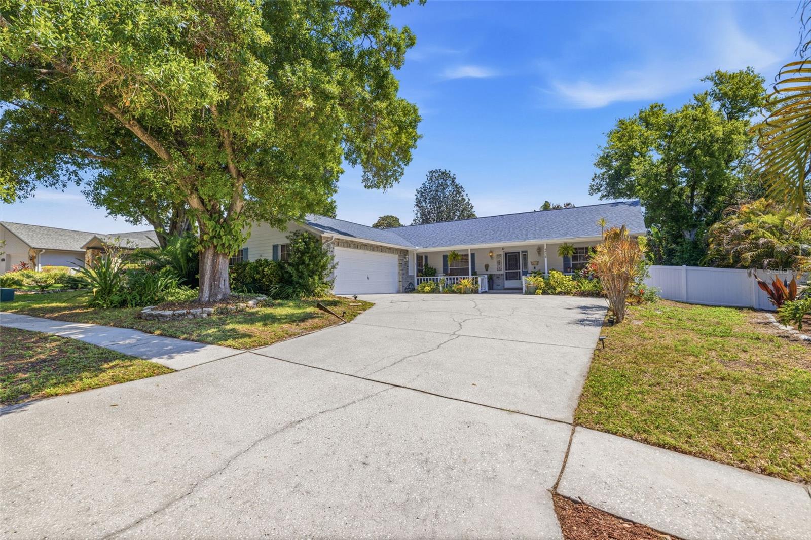 Image 3 of 31 For 4936 Mineola Place