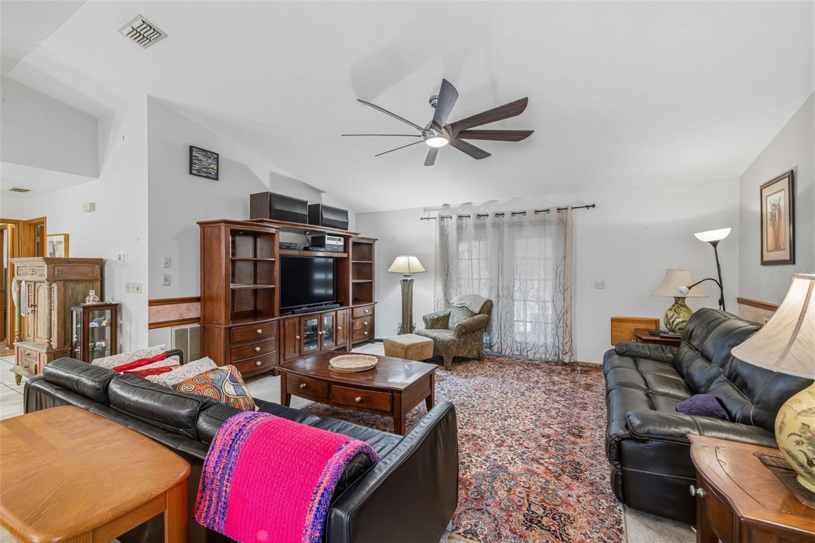 Image 9 of 31 For 4936 Mineola Place