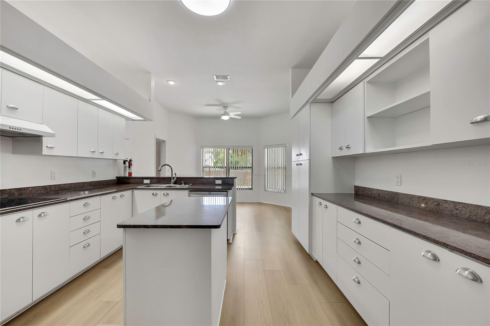 Image 13 of 63 For 18401 30th Street