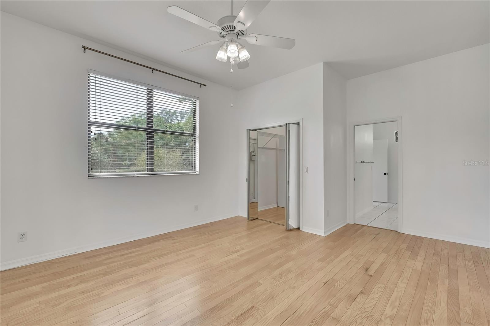 Image 24 of 63 For 18401 30th Street