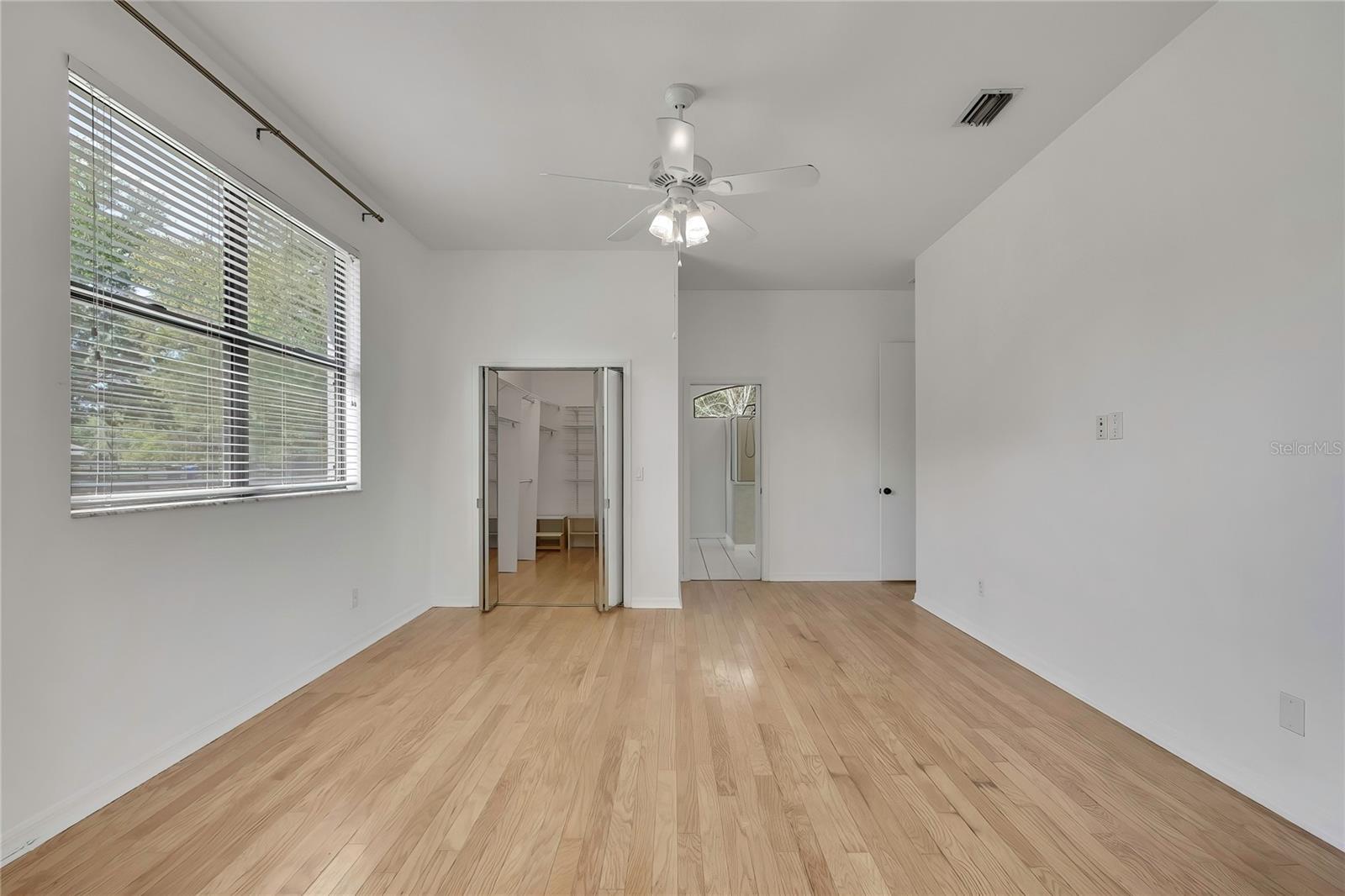 Image 25 of 63 For 18401 30th Street