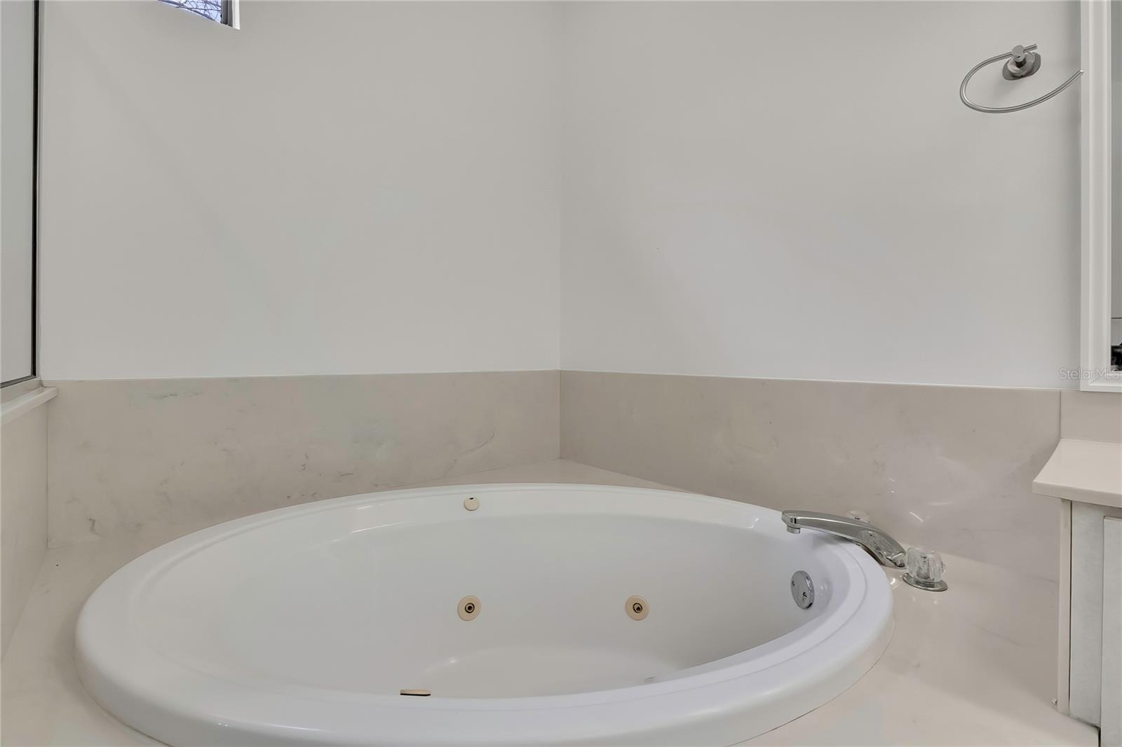 Image 33 of 63 For 18401 30th Street