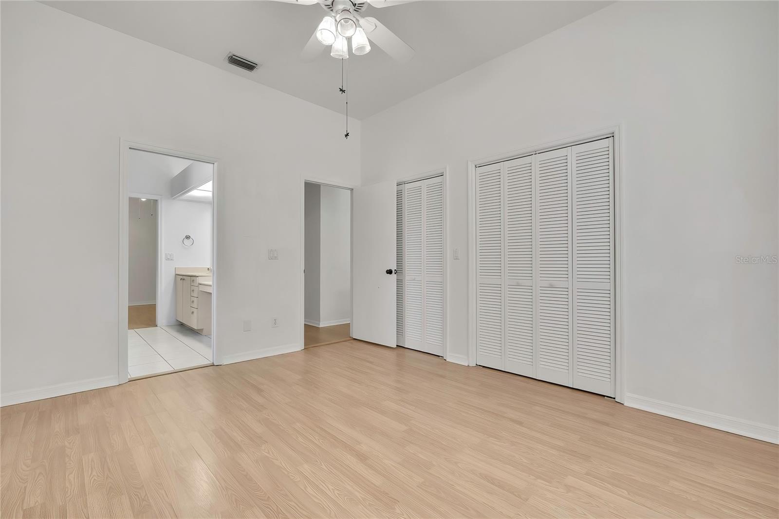 Image 37 of 63 For 18401 30th Street