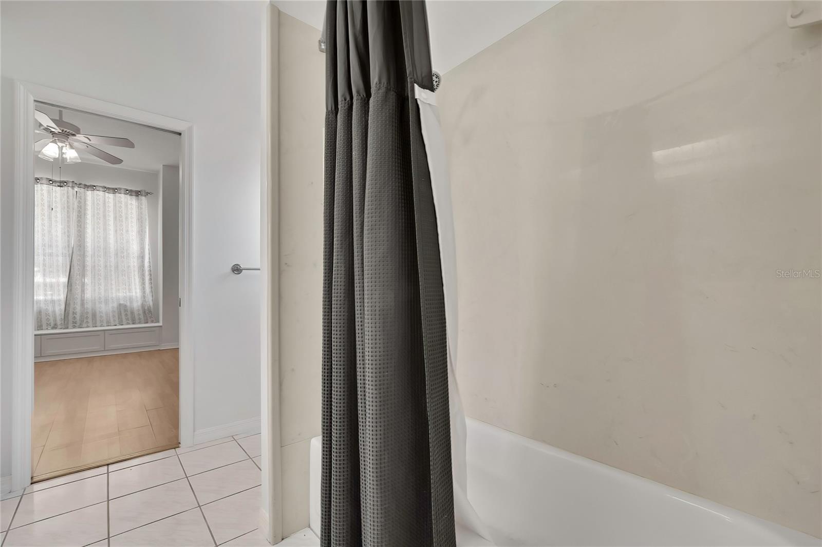 Image 42 of 63 For 18401 30th Street