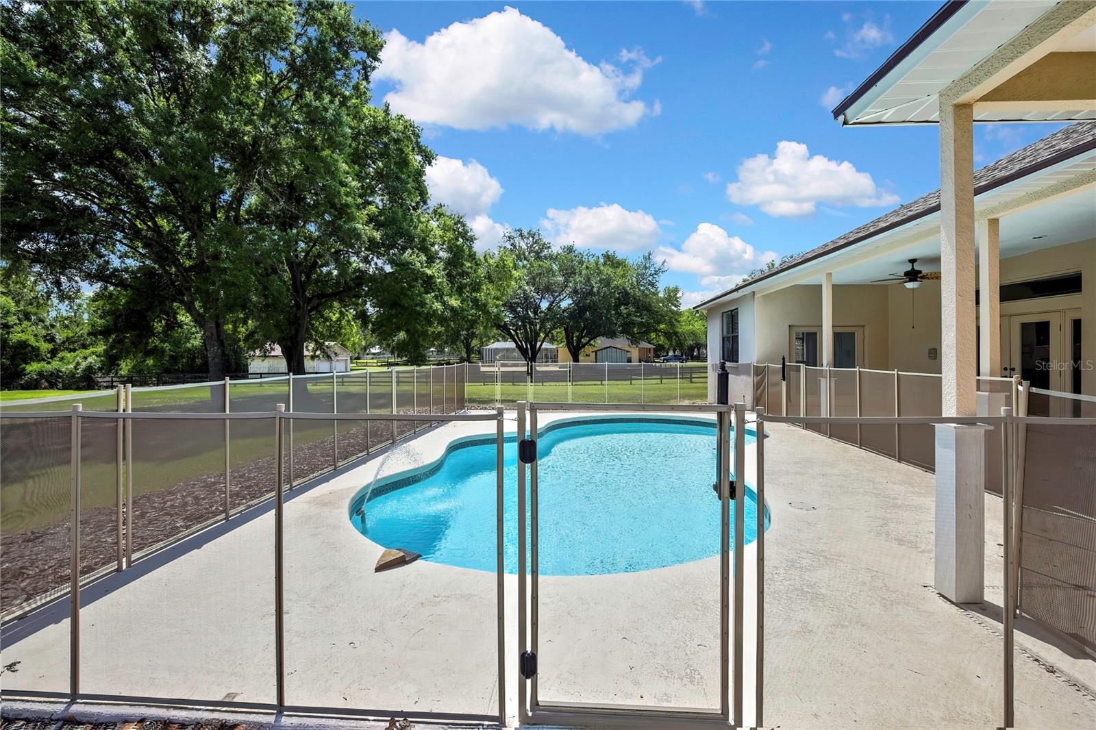 Image 54 of 63 For 18401 30th Street