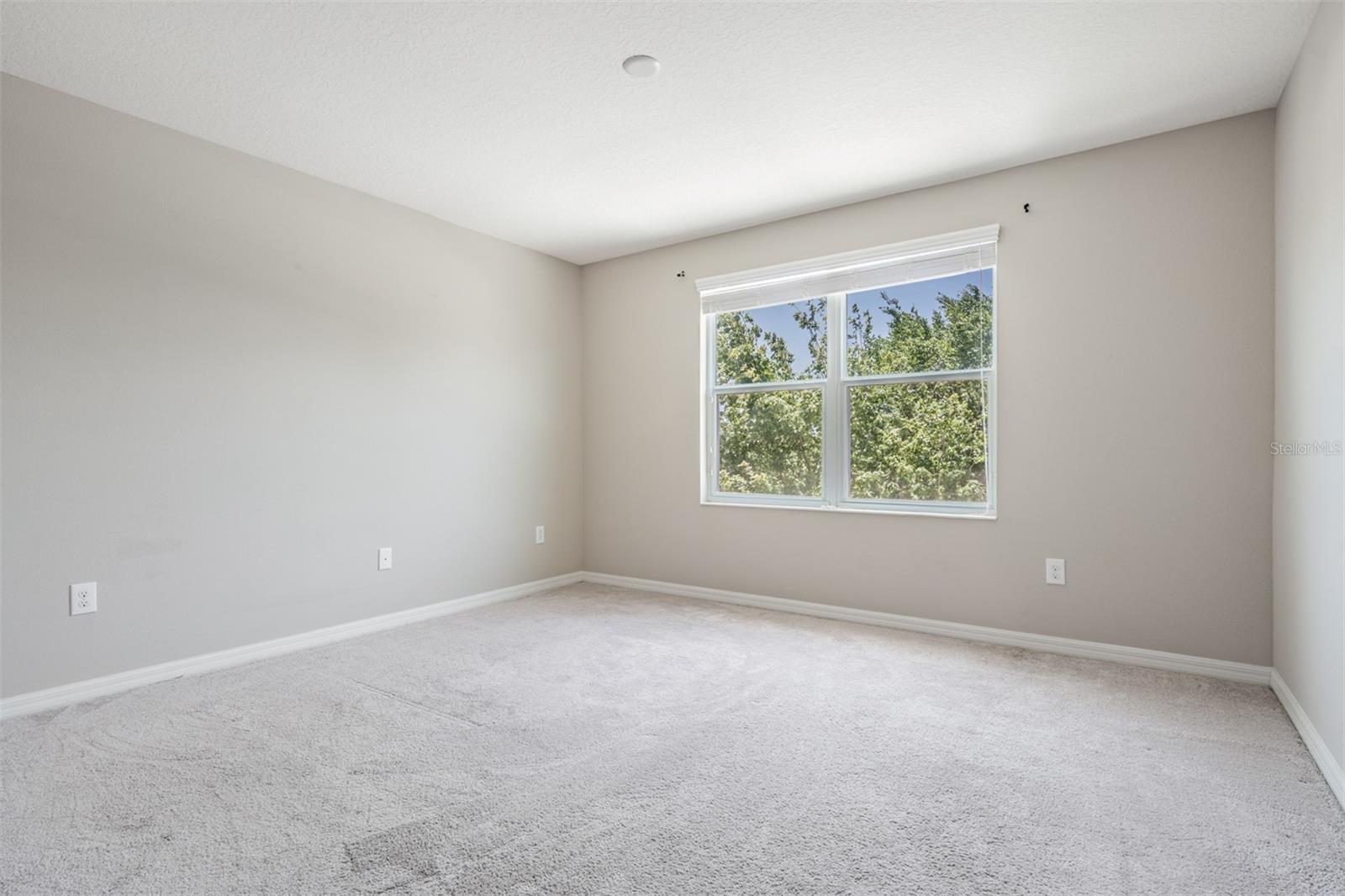 Image 18 of 40 For 7012 Holly Heath Drive