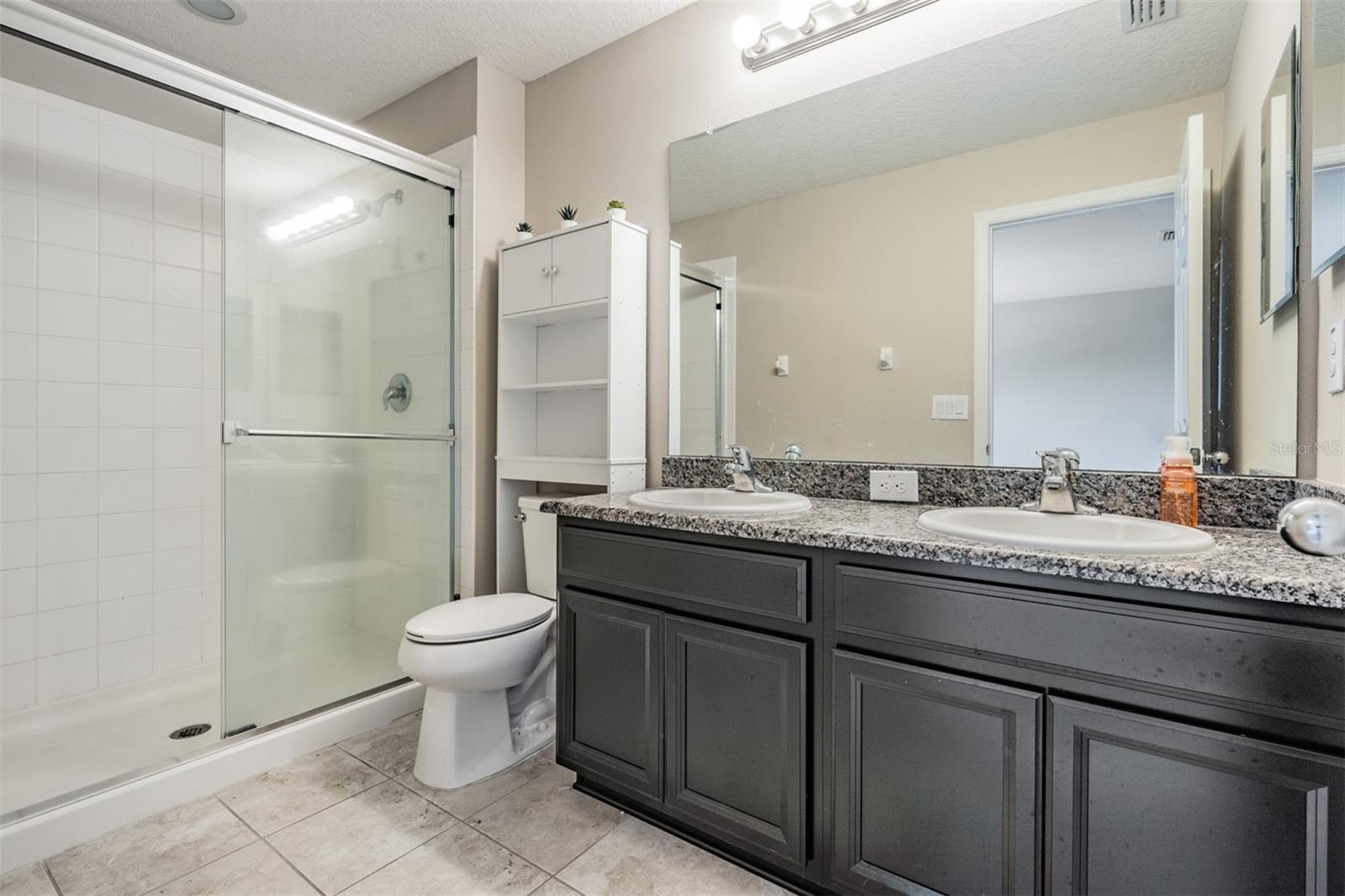 Image 20 of 40 For 7012 Holly Heath Drive