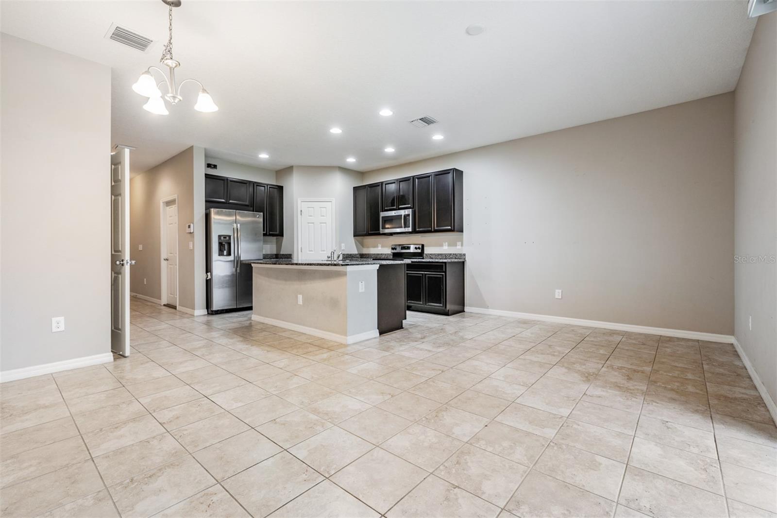 Image 6 of 40 For 7012 Holly Heath Drive