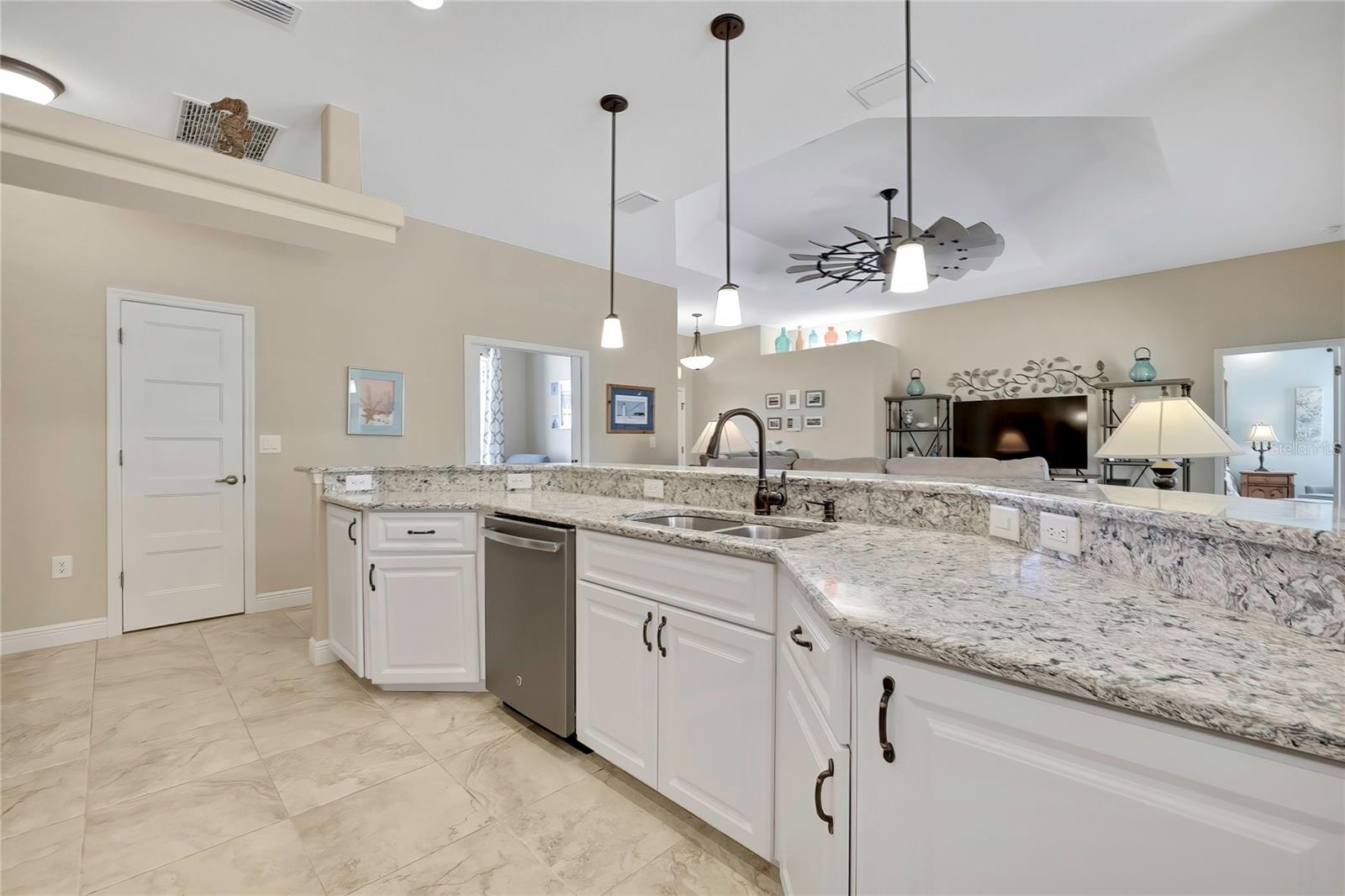 Image 12 of 67 For 13020 Osprey Avenue