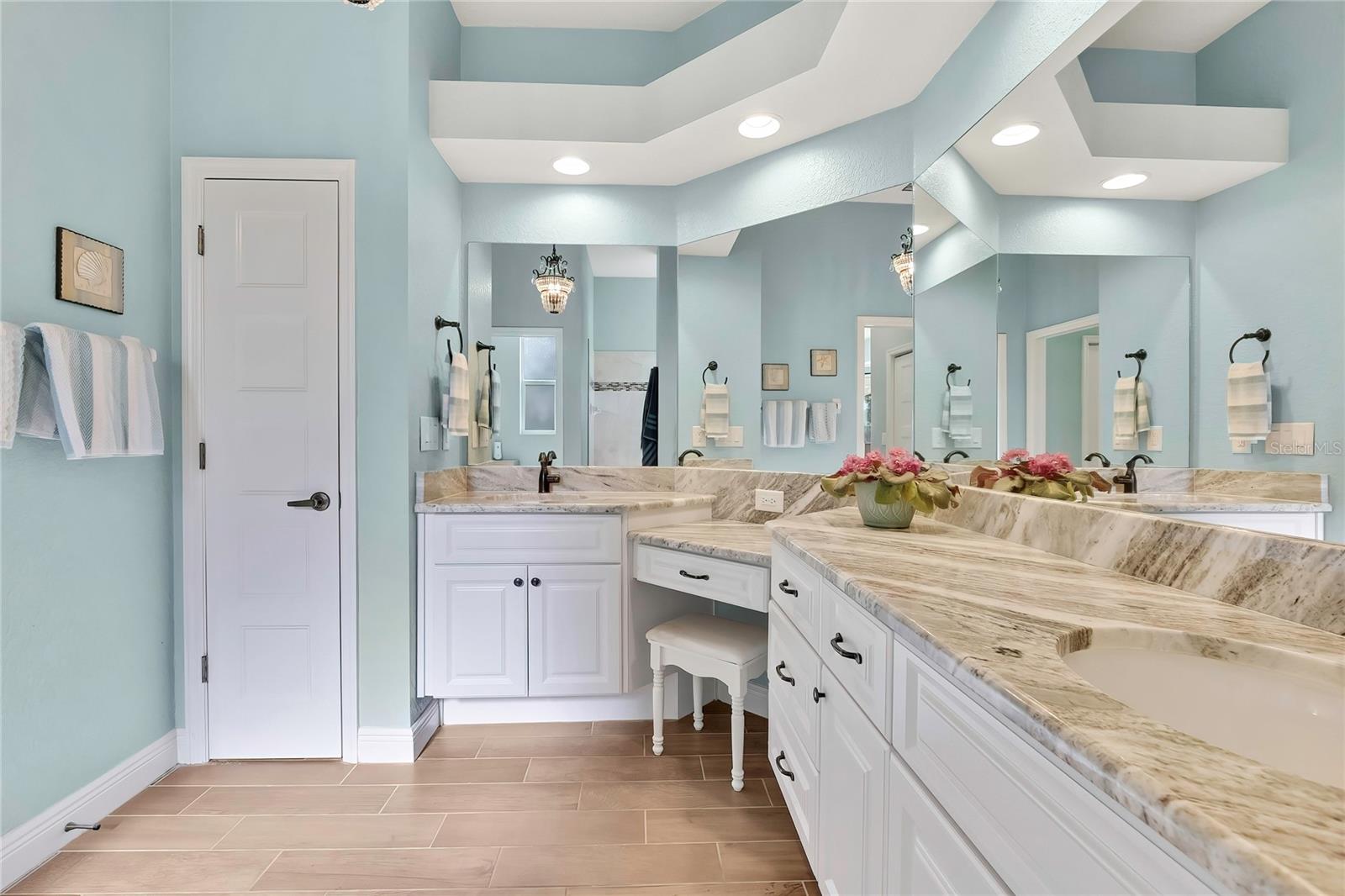 Image 32 of 67 For 13020 Osprey Avenue