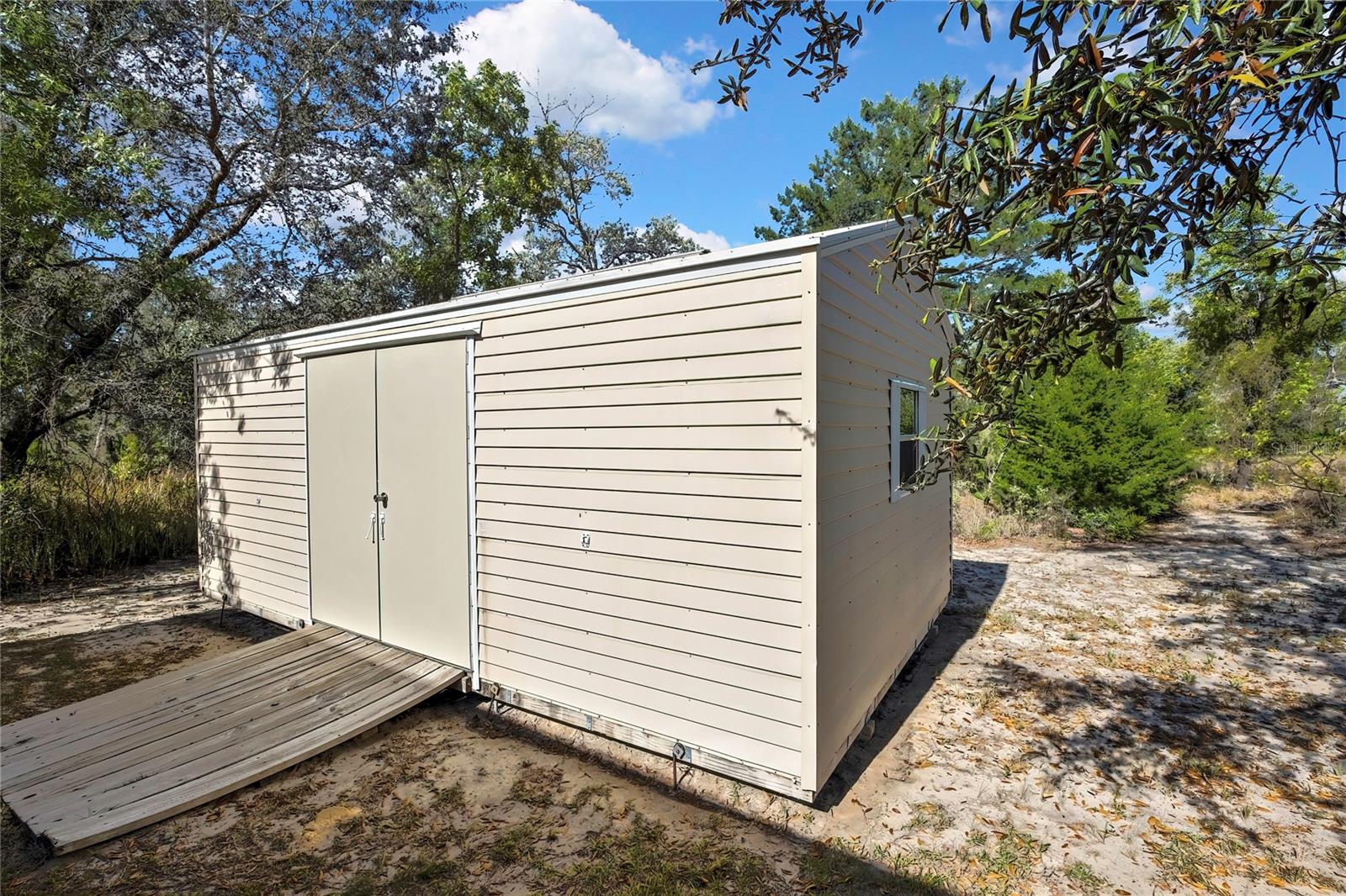 Image 54 of 67 For 13020 Osprey Avenue