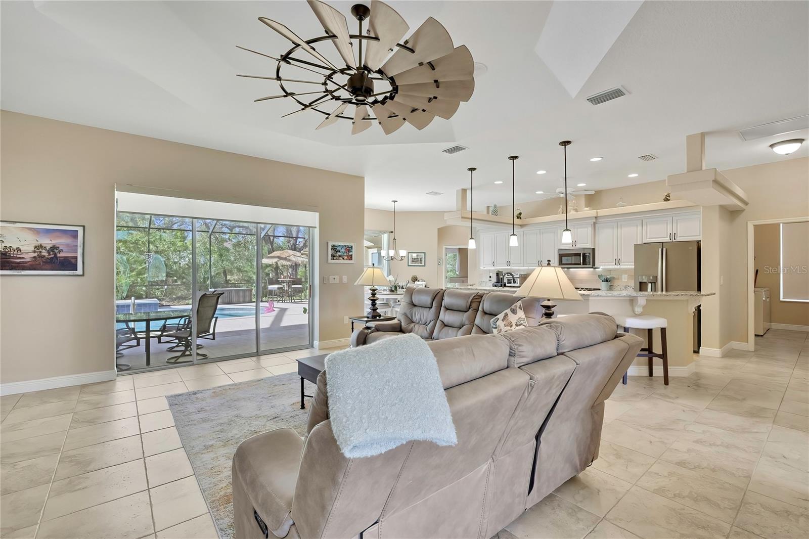 Image 6 of 67 For 13020 Osprey Avenue