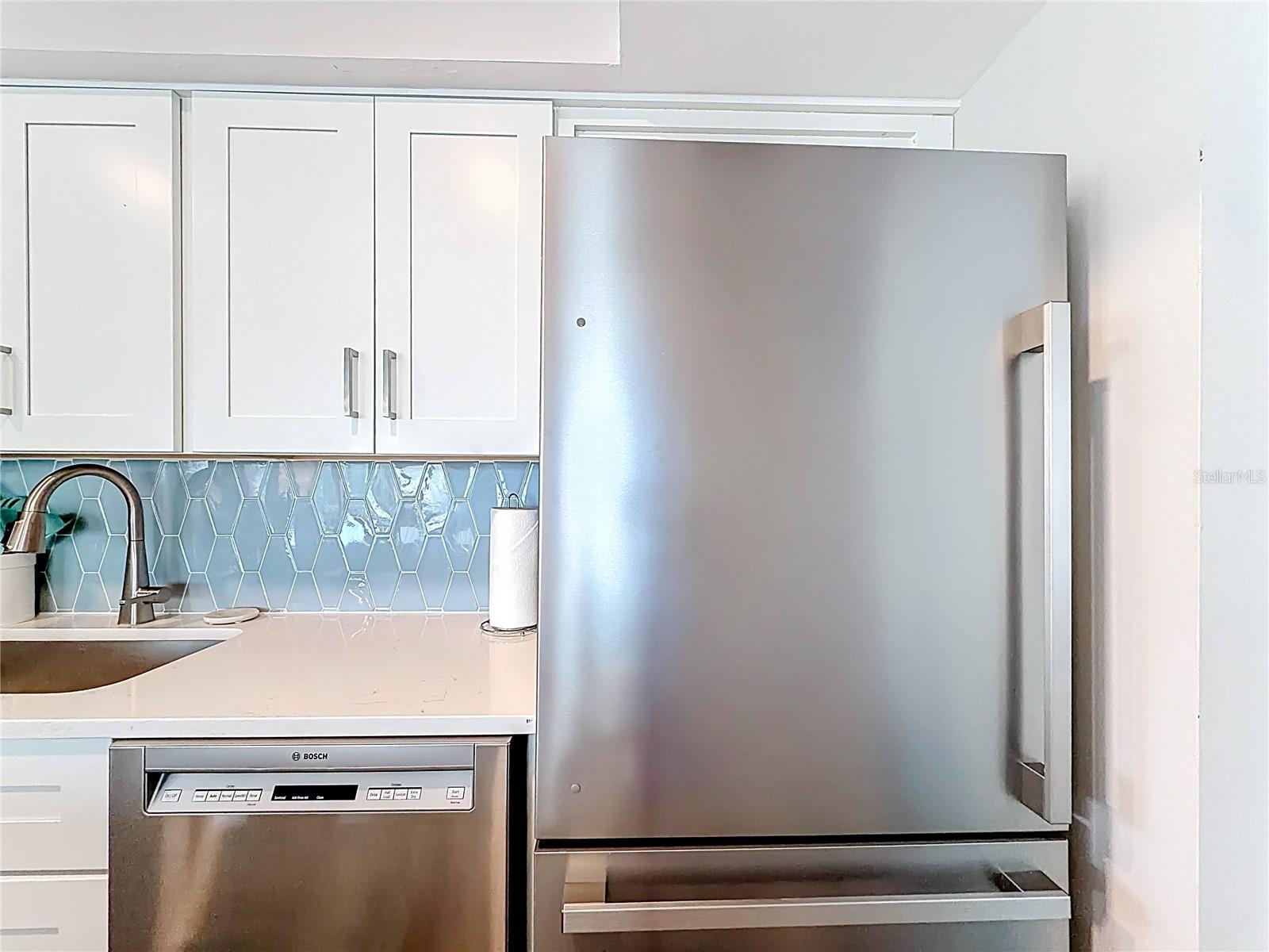 Image 17 of 43 For 19836 Gulf Boulevard 5b