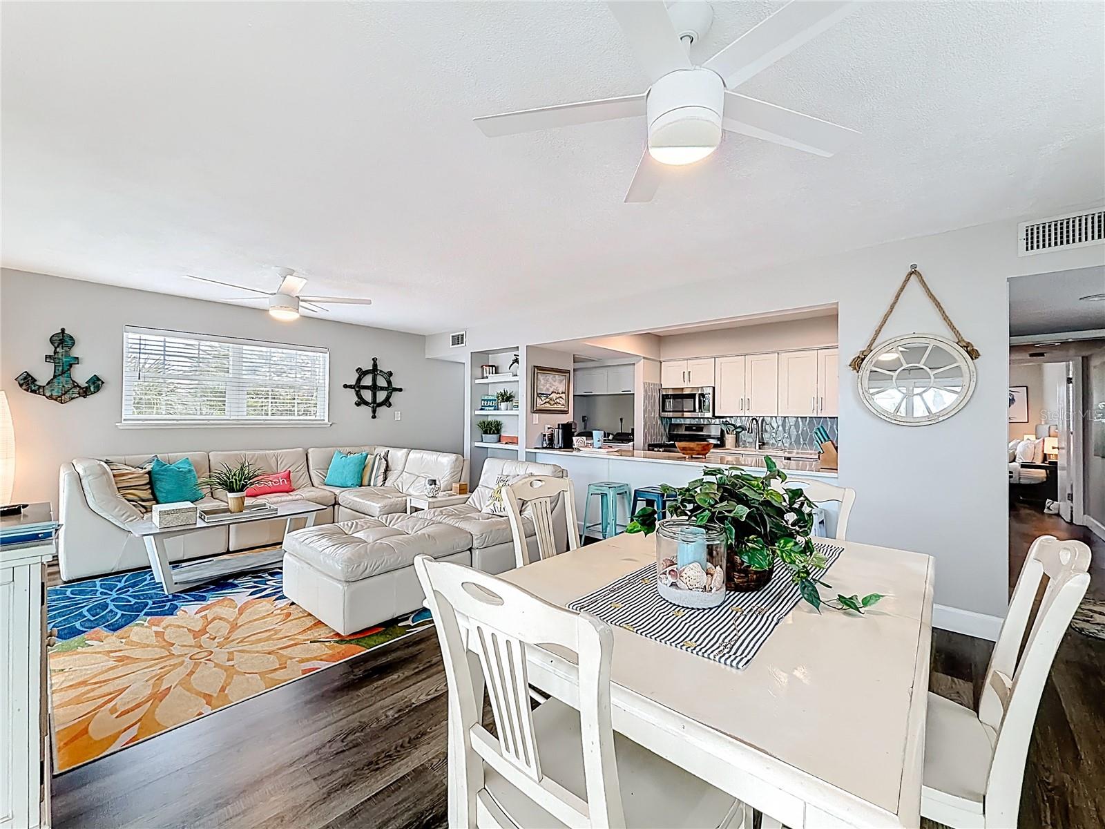 Image 24 of 43 For 19836 Gulf Boulevard 5b