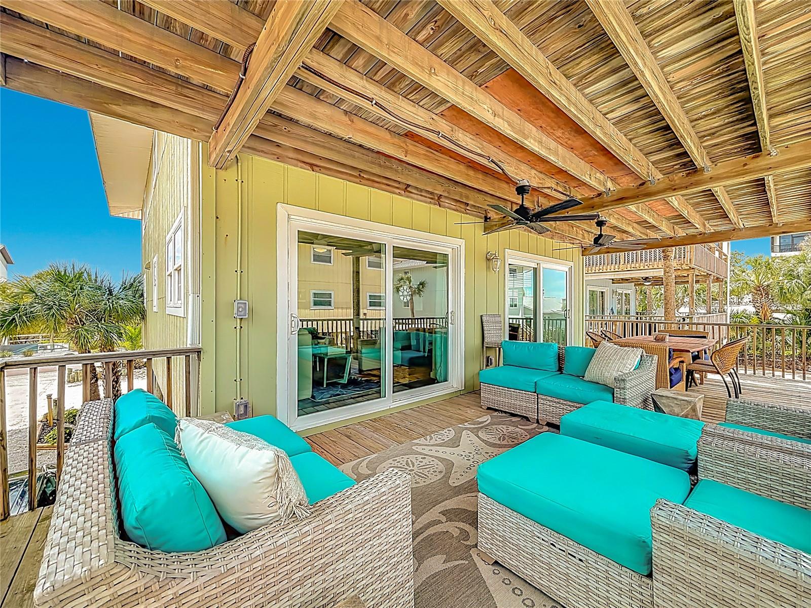 Image 35 of 43 For 19836 Gulf Boulevard 5b