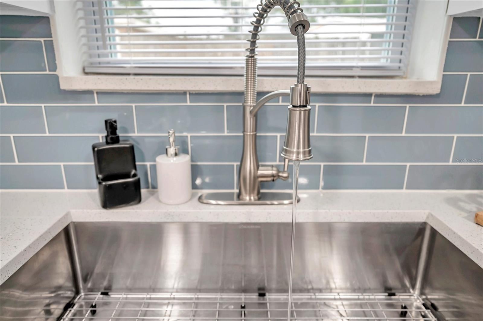 Image 16 of 51 For 3720 3rd Ave N  1-2