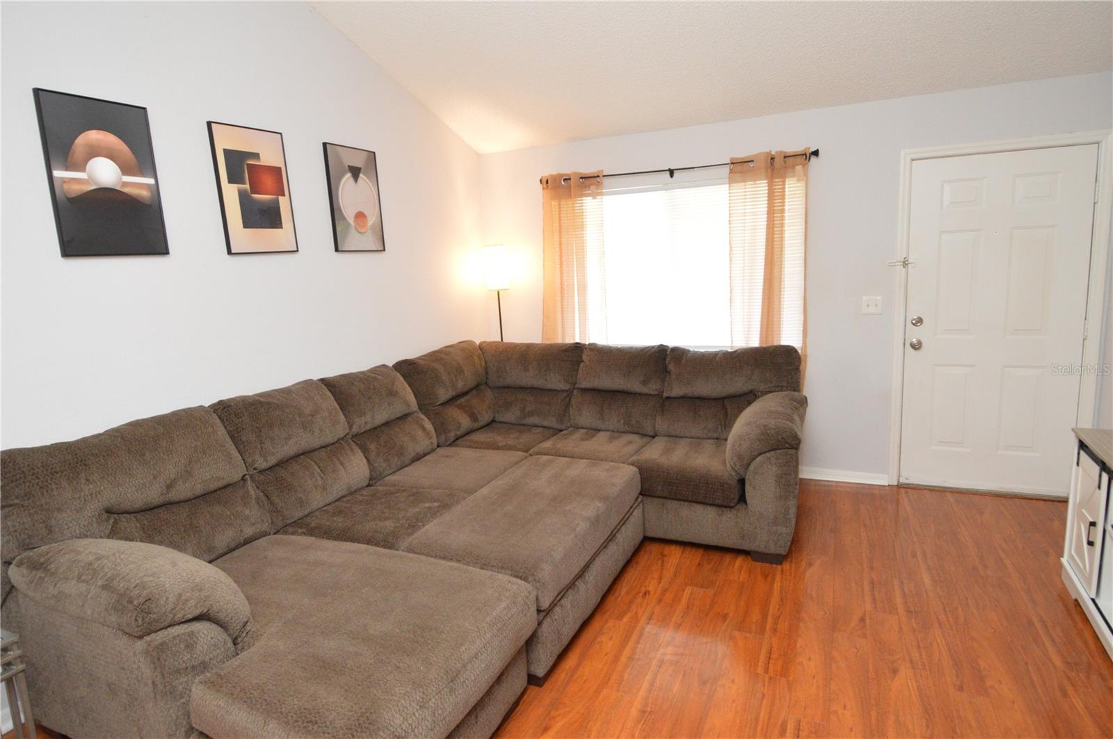 Image 20 of 98 For 10263 Gandy Boulevard N 108