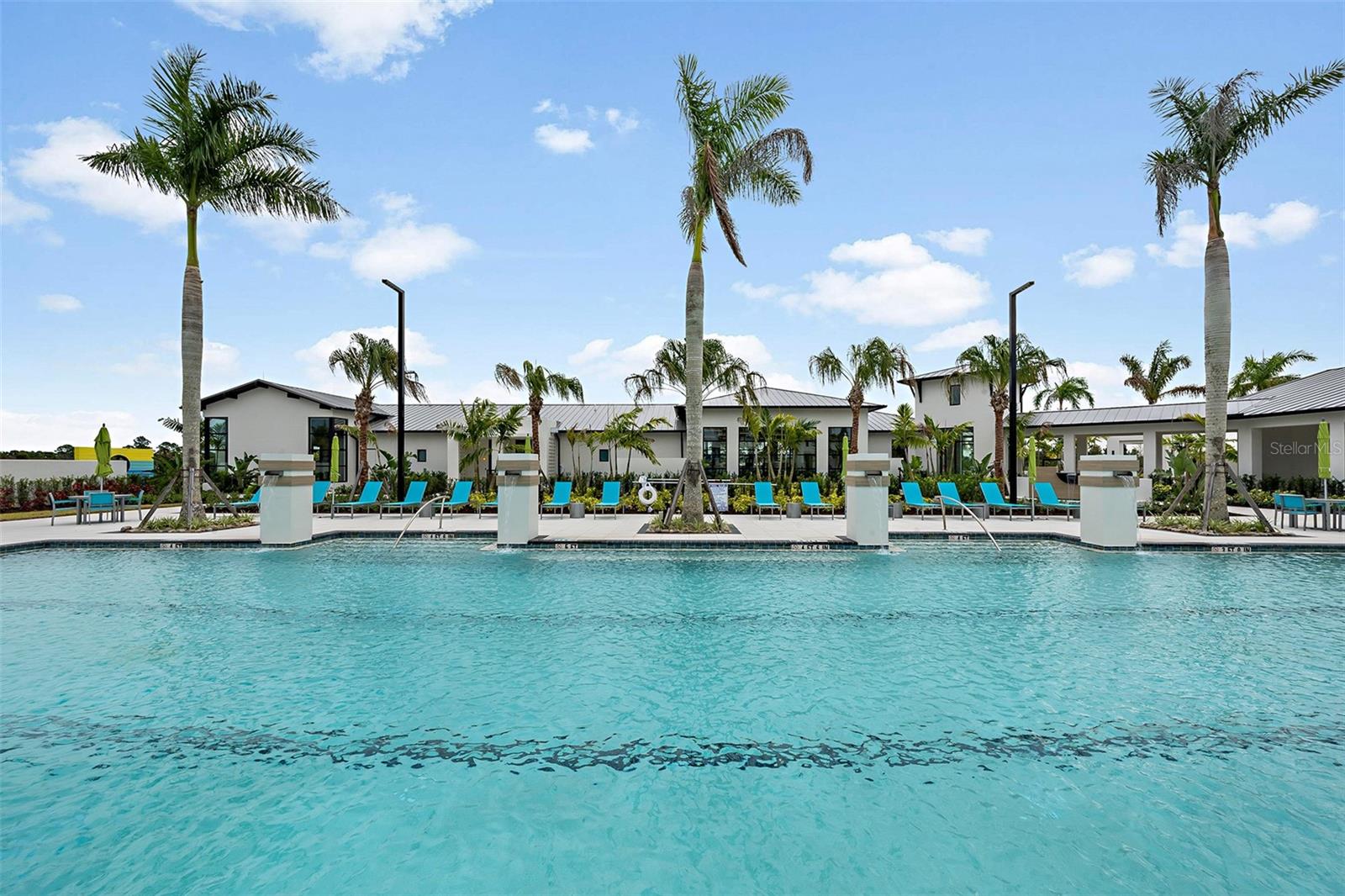 Image 30 of 42 For 18304 Chromata Drive