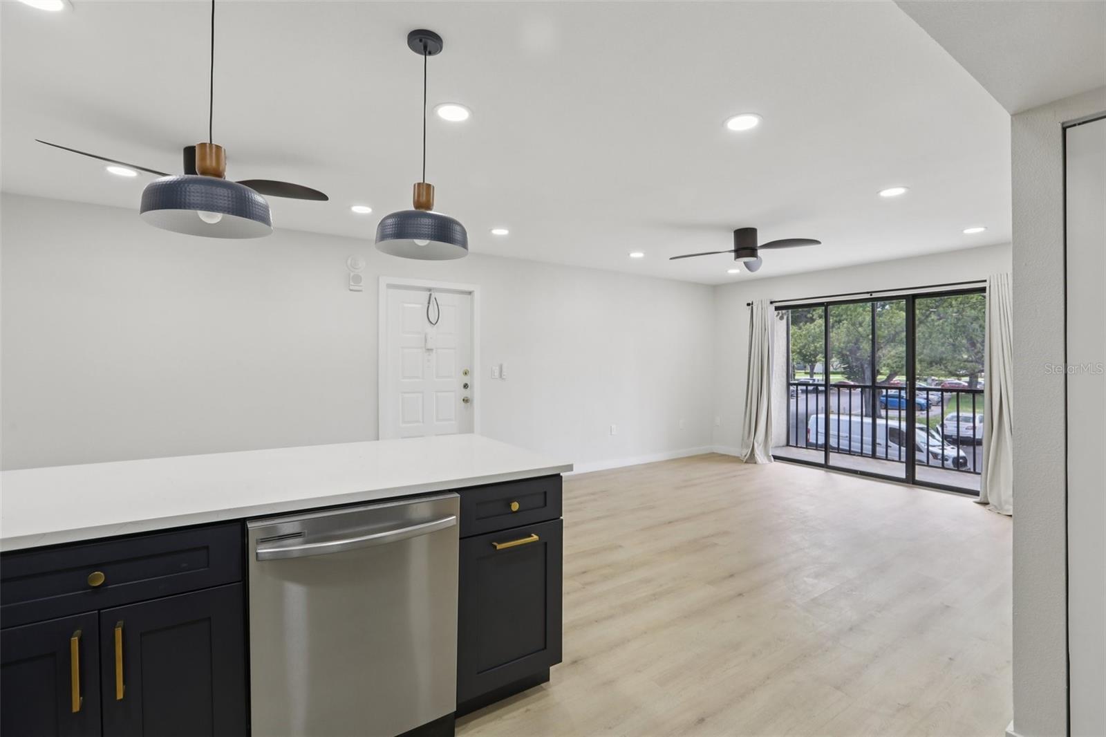 Image 10 of 27 For 3232 Lake Pine Way E A2