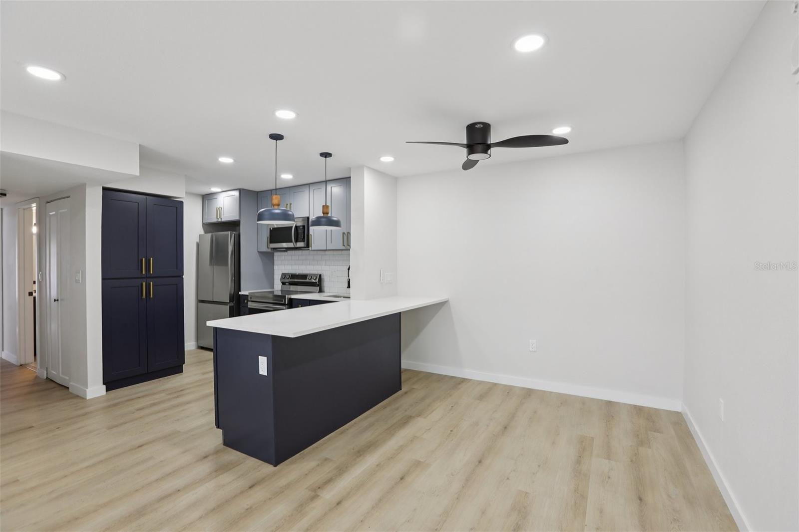 Image 11 of 27 For 3232 Lake Pine Way E A2