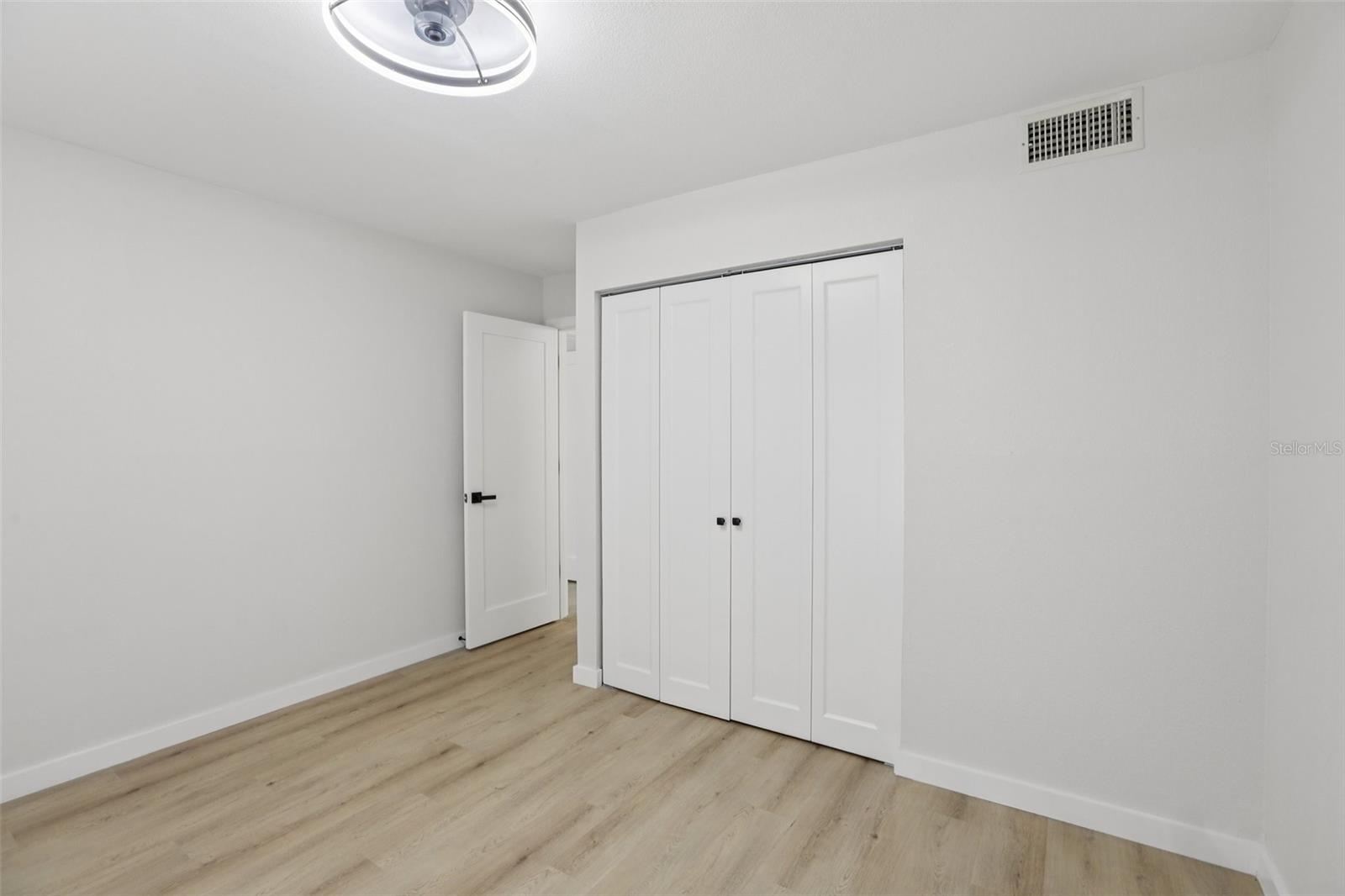 Image 19 of 27 For 3232 Lake Pine Way E A2