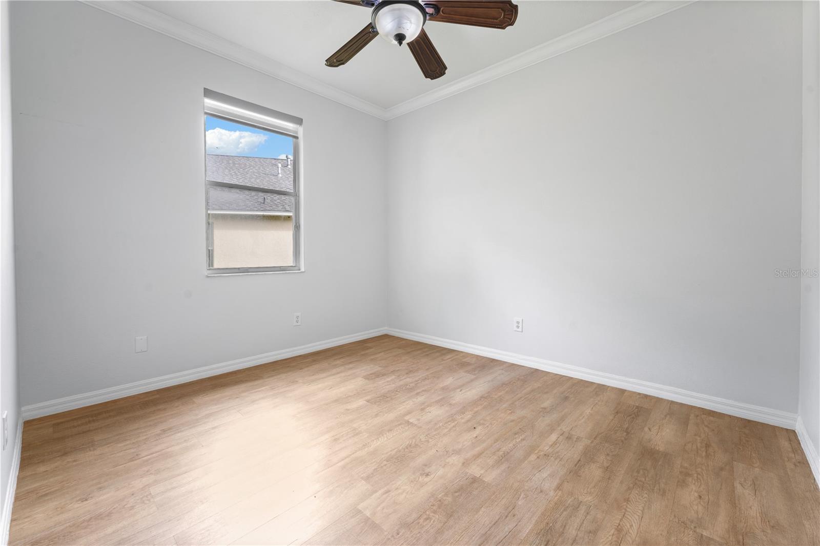 Listing photo id 23 for 12740 Westwood Lakes Boulevard