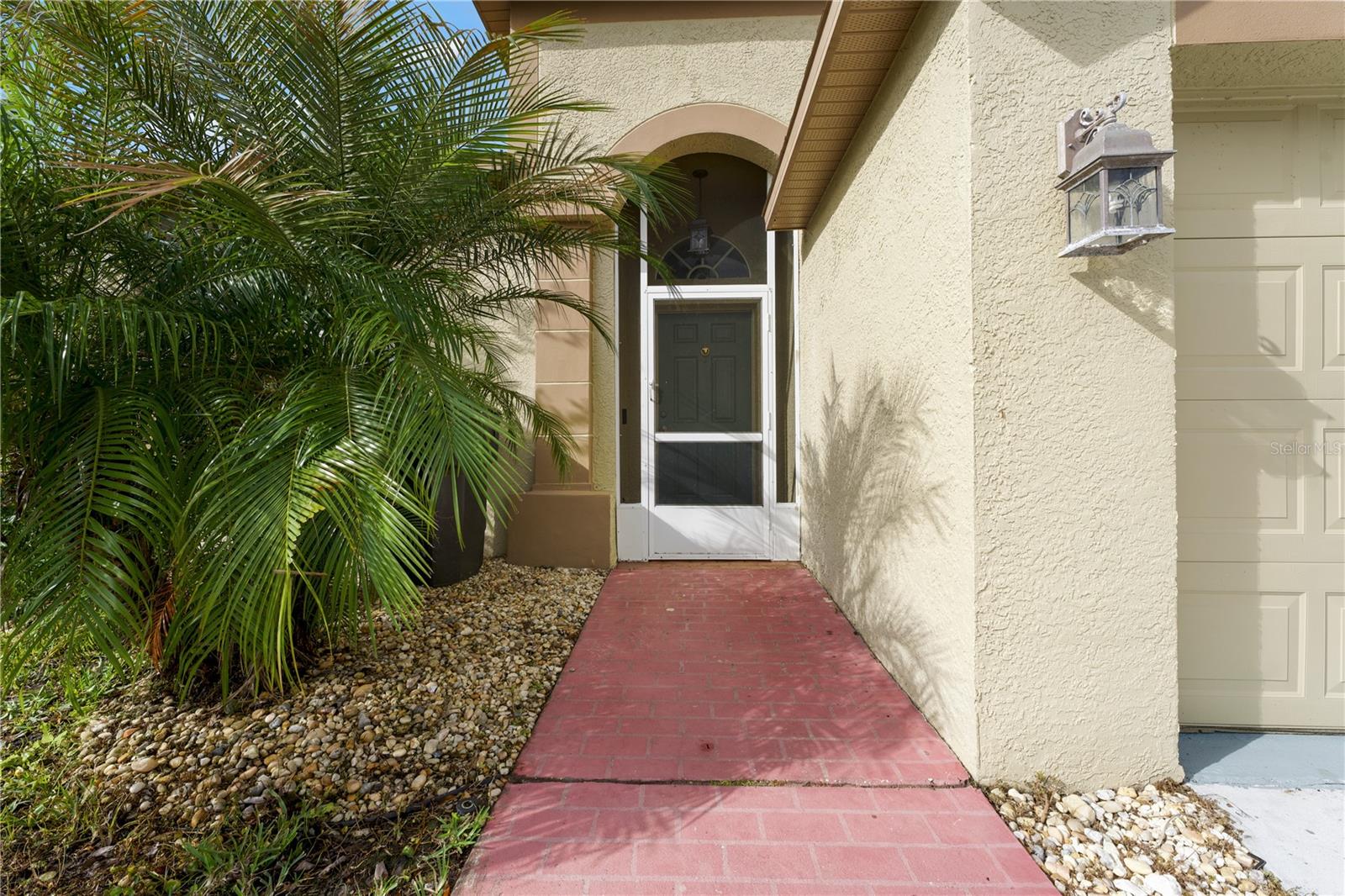 Listing photo id 30 for 12740 Westwood Lakes Boulevard