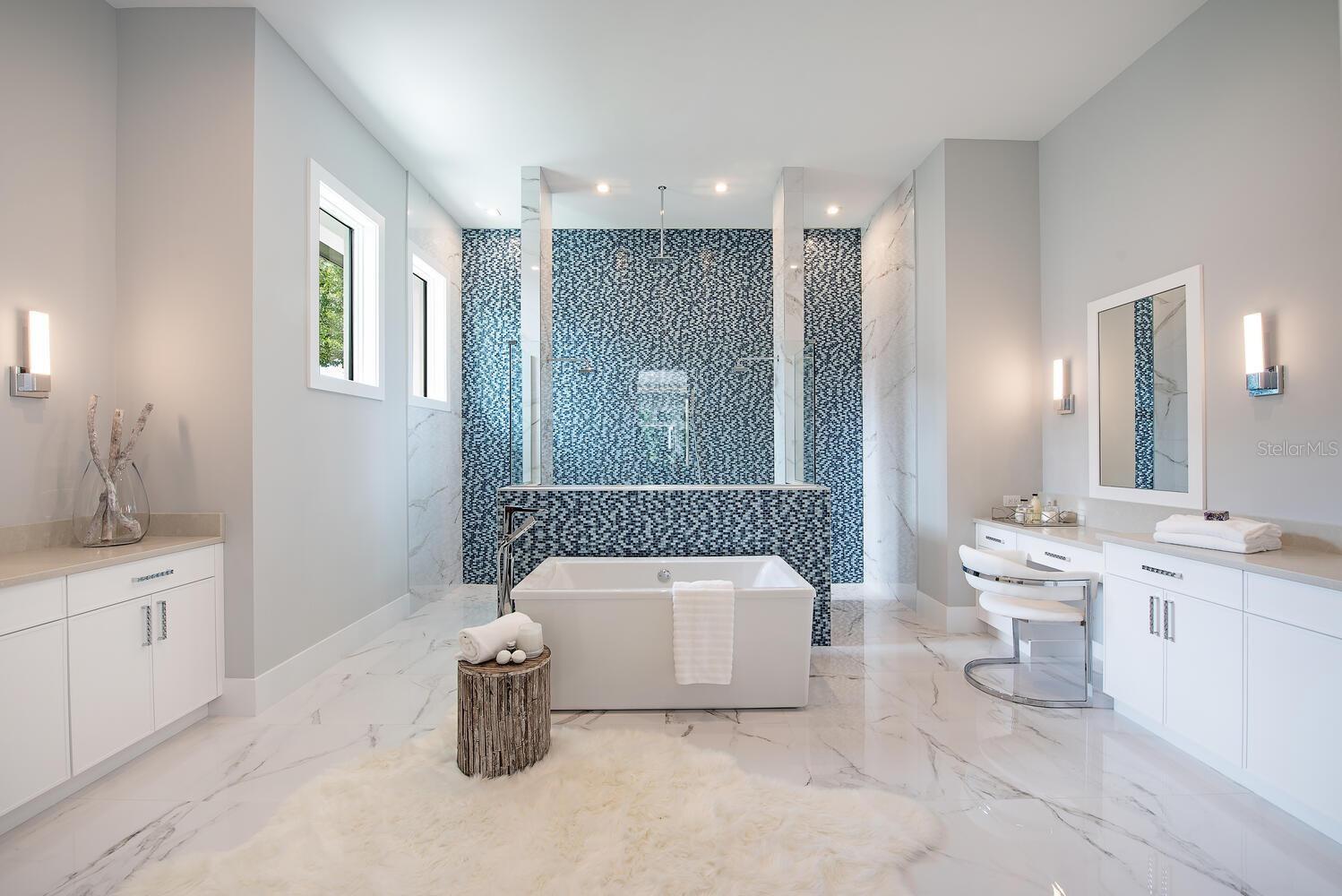 Listing photo id 7 for 3307 Van Buren Drive