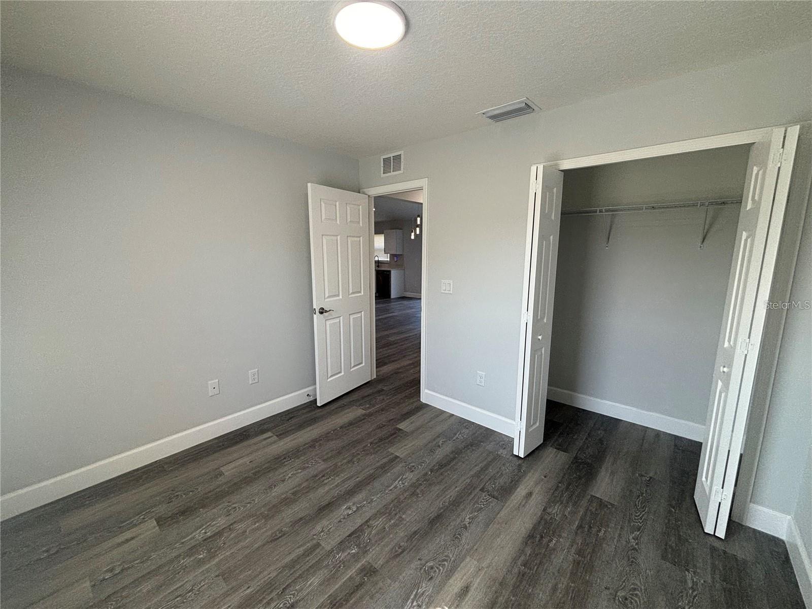 Image 14 of 51 For 13187 103 Place