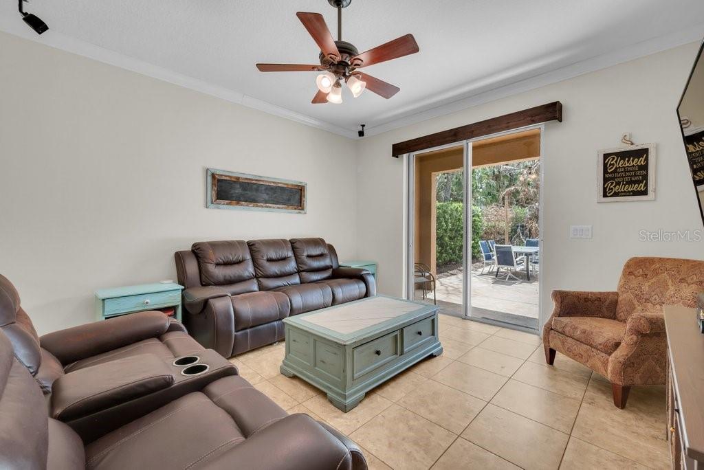 Image 18 of 46 For 15721 Oakleaf Run Drive