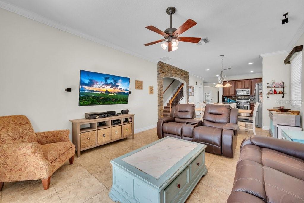 Image 19 of 46 For 15721 Oakleaf Run Drive