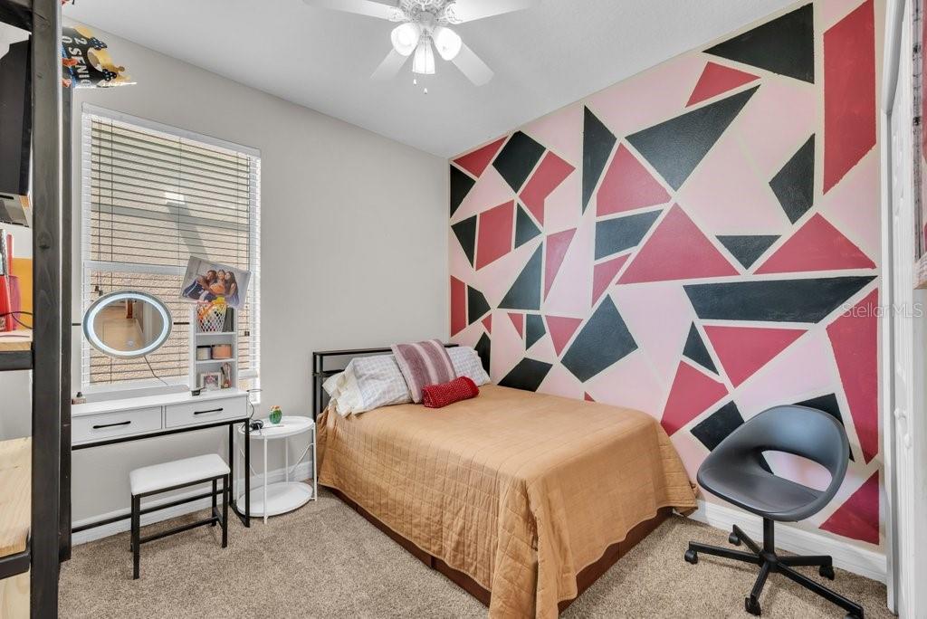 Image 28 of 46 For 15721 Oakleaf Run Drive