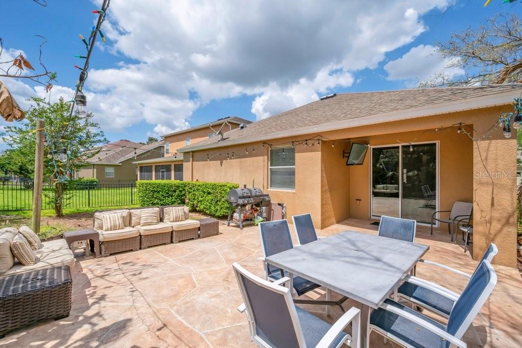 Image 34 of 46 For 15721 Oakleaf Run Drive