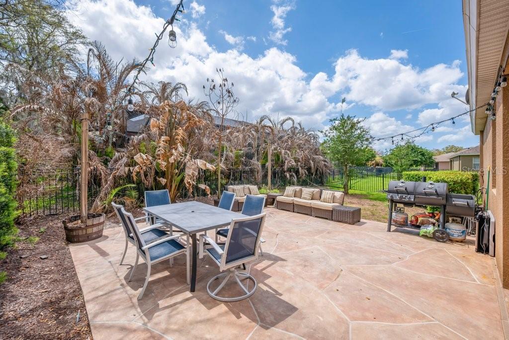 Image 35 of 46 For 15721 Oakleaf Run Drive