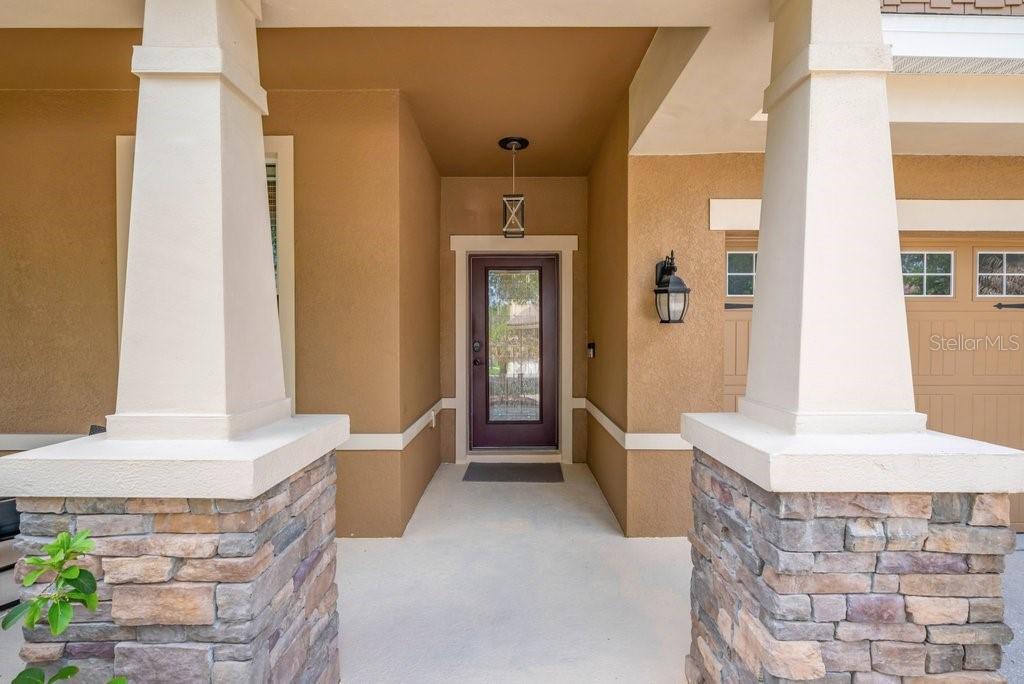 Image 5 of 46 For 15721 Oakleaf Run Drive