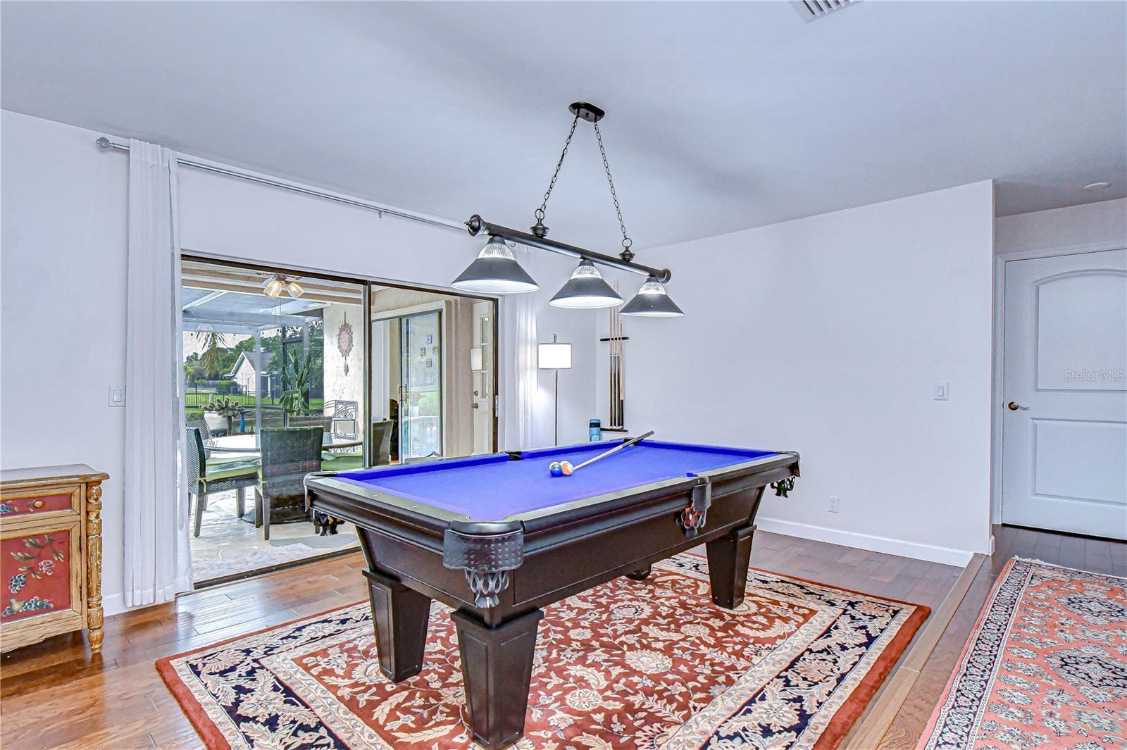 Image 17 of 37 For 20 Fernbrook Road