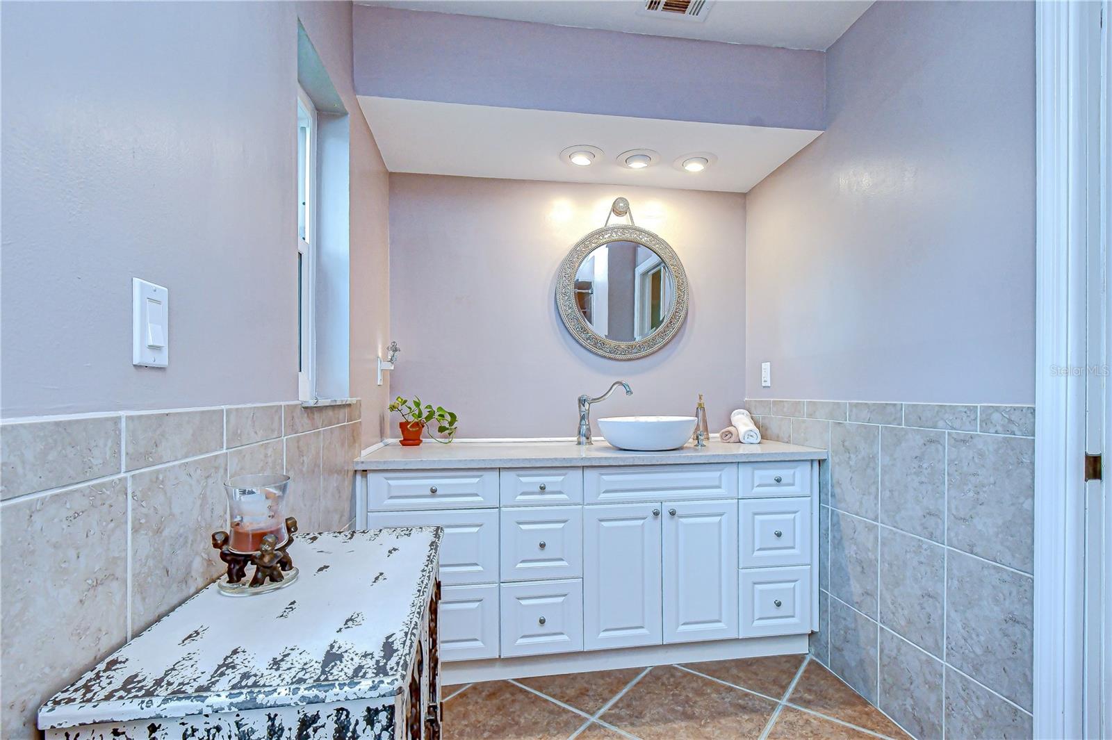 Image 24 of 37 For 20 Fernbrook Road