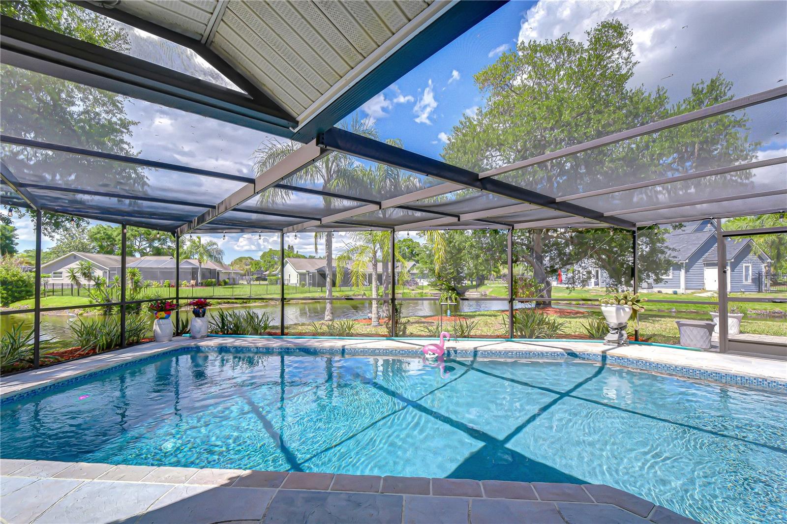 Image 30 of 37 For 20 Fernbrook Road