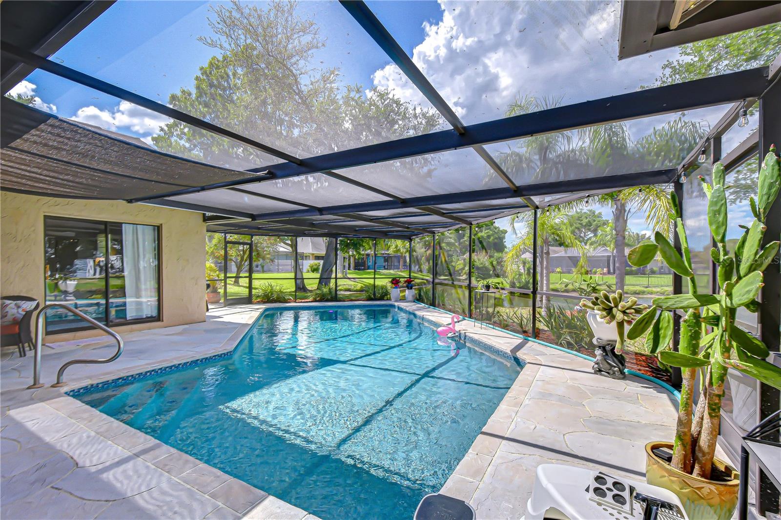 Image 6 of 37 For 20 Fernbrook Road