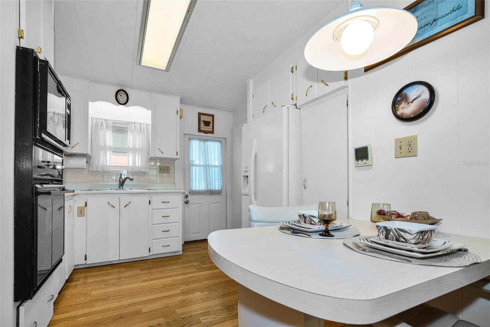 Image 24 of 87 For 29 Concord Lane 11