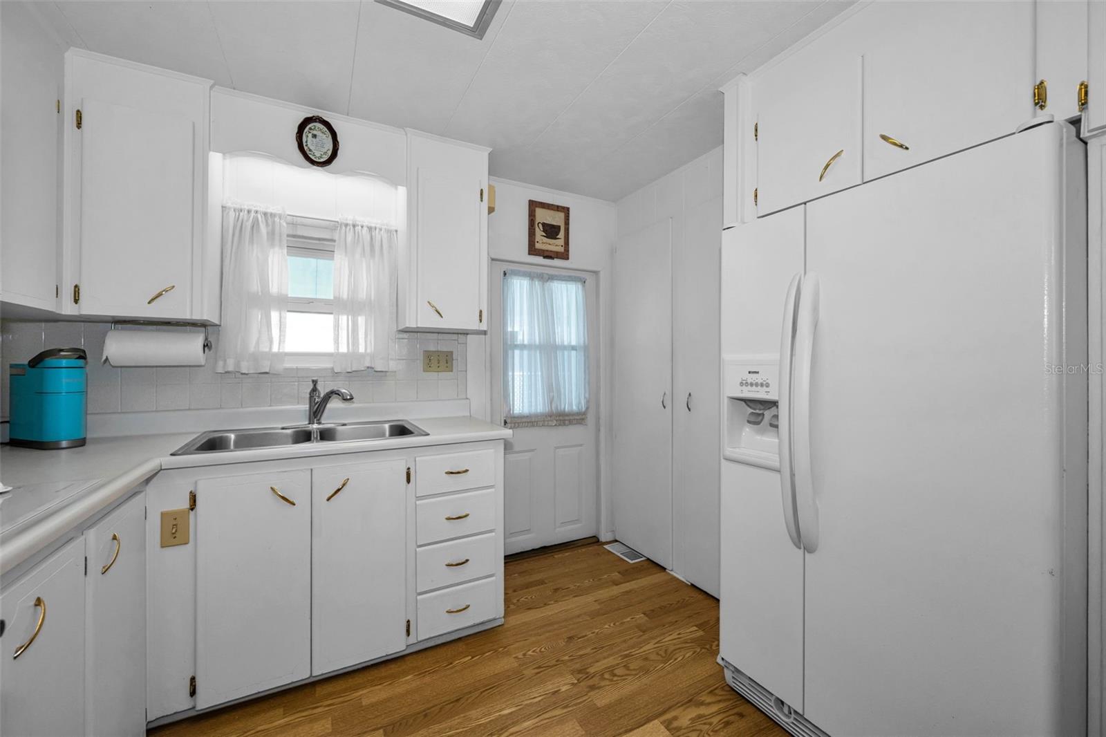 Image 25 of 87 For 29 Concord Lane 11