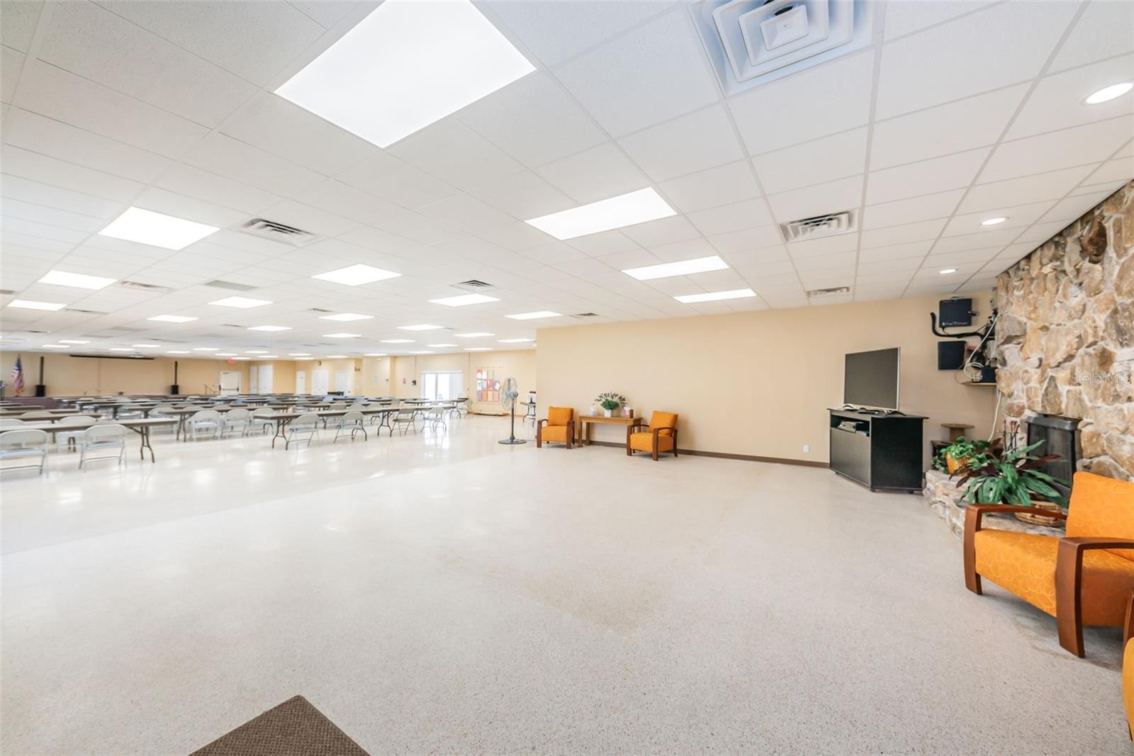 Image 48 of 87 For 29 Concord Lane 11